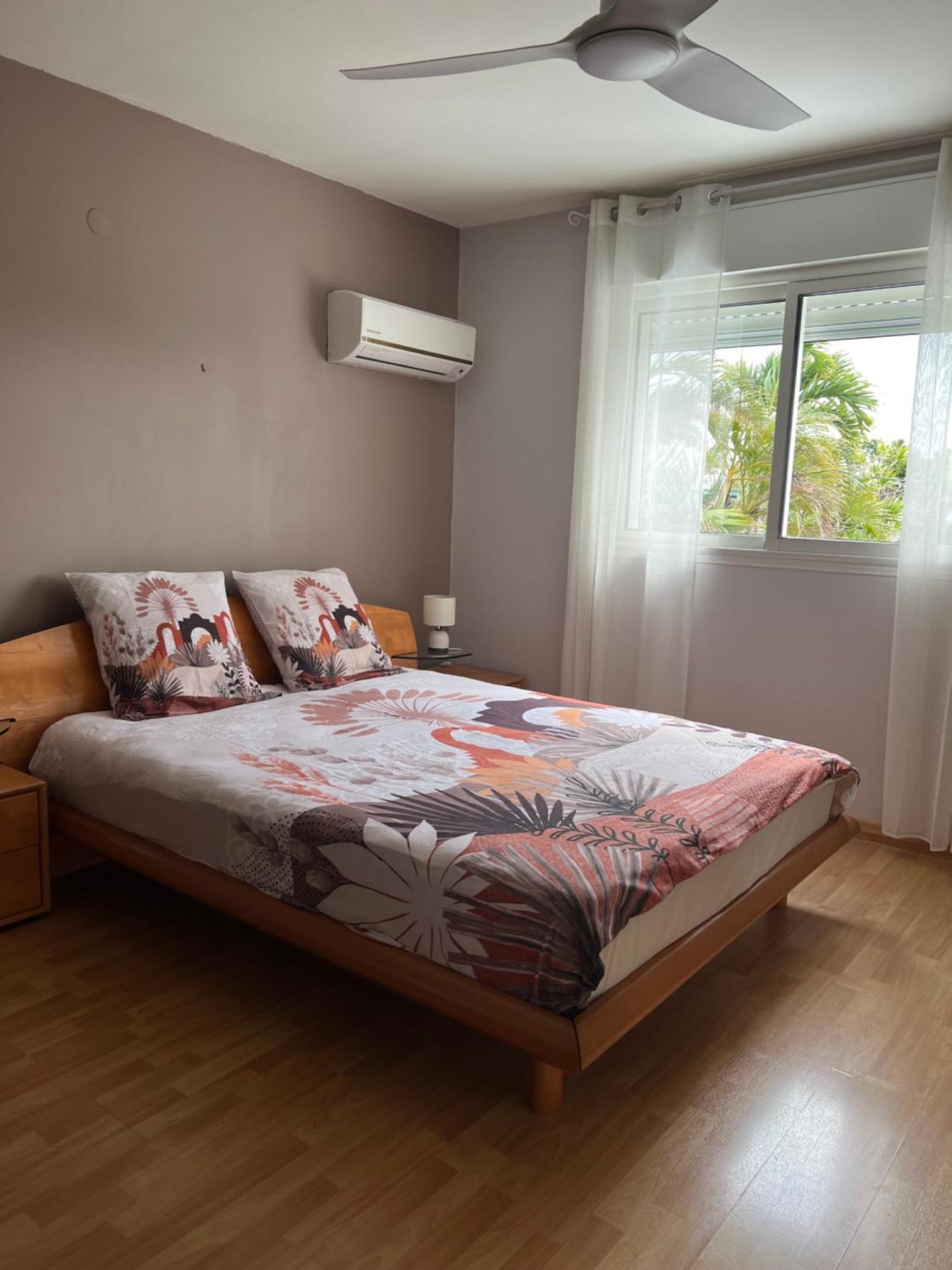 Villa Etang Sale Les Bains Avec Piscine Privee Экстерьер фото