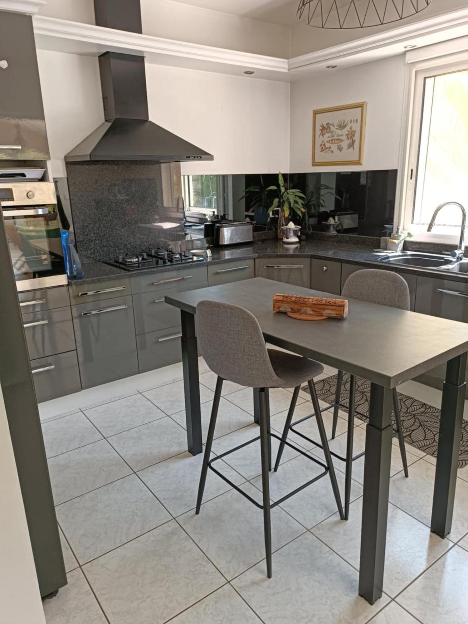 Villa Etang Sale Les Bains Avec Piscine Privee Экстерьер фото